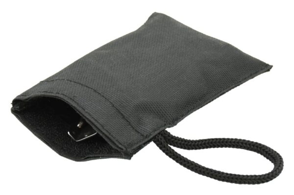 1555403293-696549-big