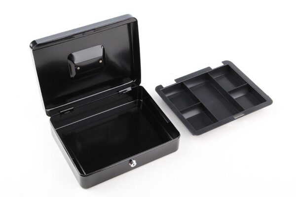 1555494580-418438-big